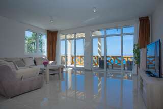 Апартаменты Berg Apartments Бар Апартаменты с 1 спальней, террасой и видом на море-6