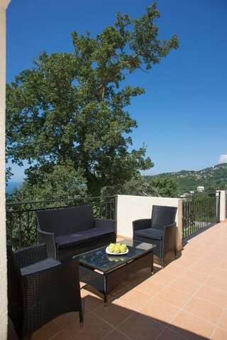 Апартаменты Berg Apartments Бар Апартаменты с 2 спальнями, террасой и видом на море-14