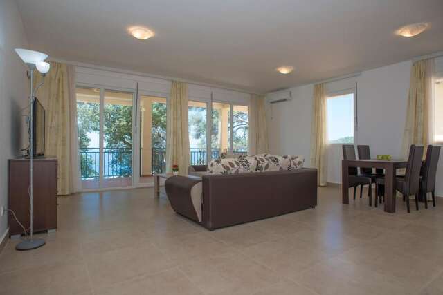 Апартаменты Berg Apartments Бар-46