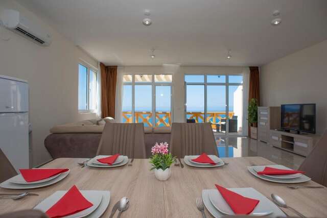 Апартаменты Berg Apartments Бар-53